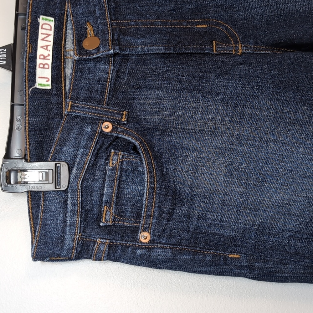 J Brand Cuffed Denim Shorts Saturn Blue Womens Size 27 Bermuda Slim Selvedge - Picture 4 of 16
